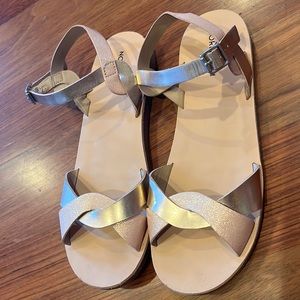 Girls Nordstrom sandals size 2